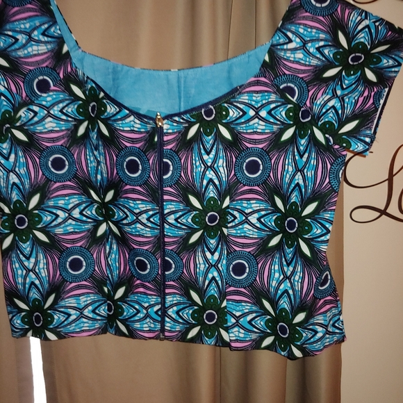 African Ankara 2 piece top and skirt. - Picture 6 of 12